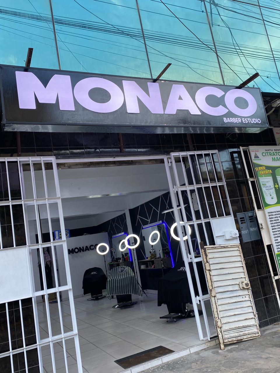 Portada de Mónaco Barber Studio